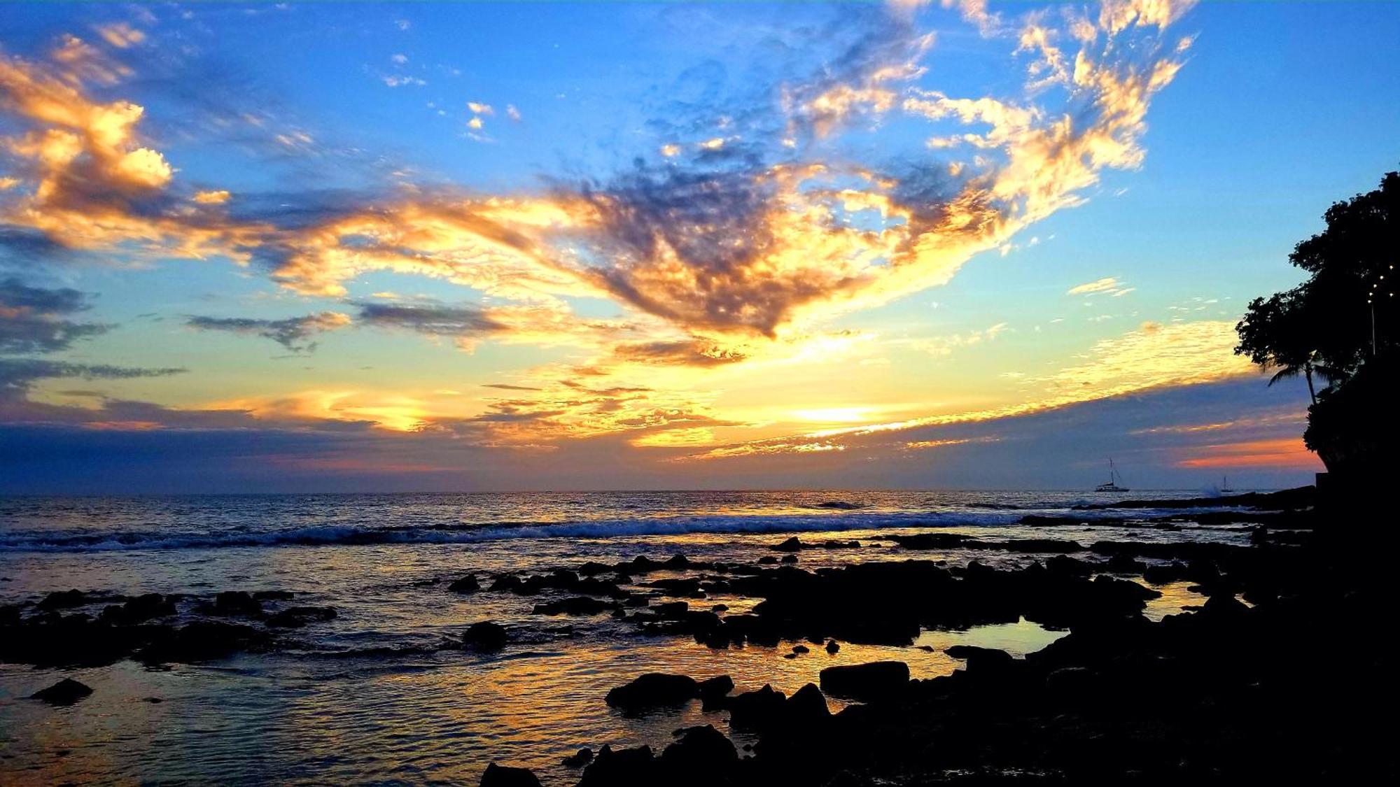 Downtown Hawaiian Paradise Condo With Hot Tub, Pool & Beach - Kona Islander Inn Kailua-Kona Ngoại thất bức ảnh